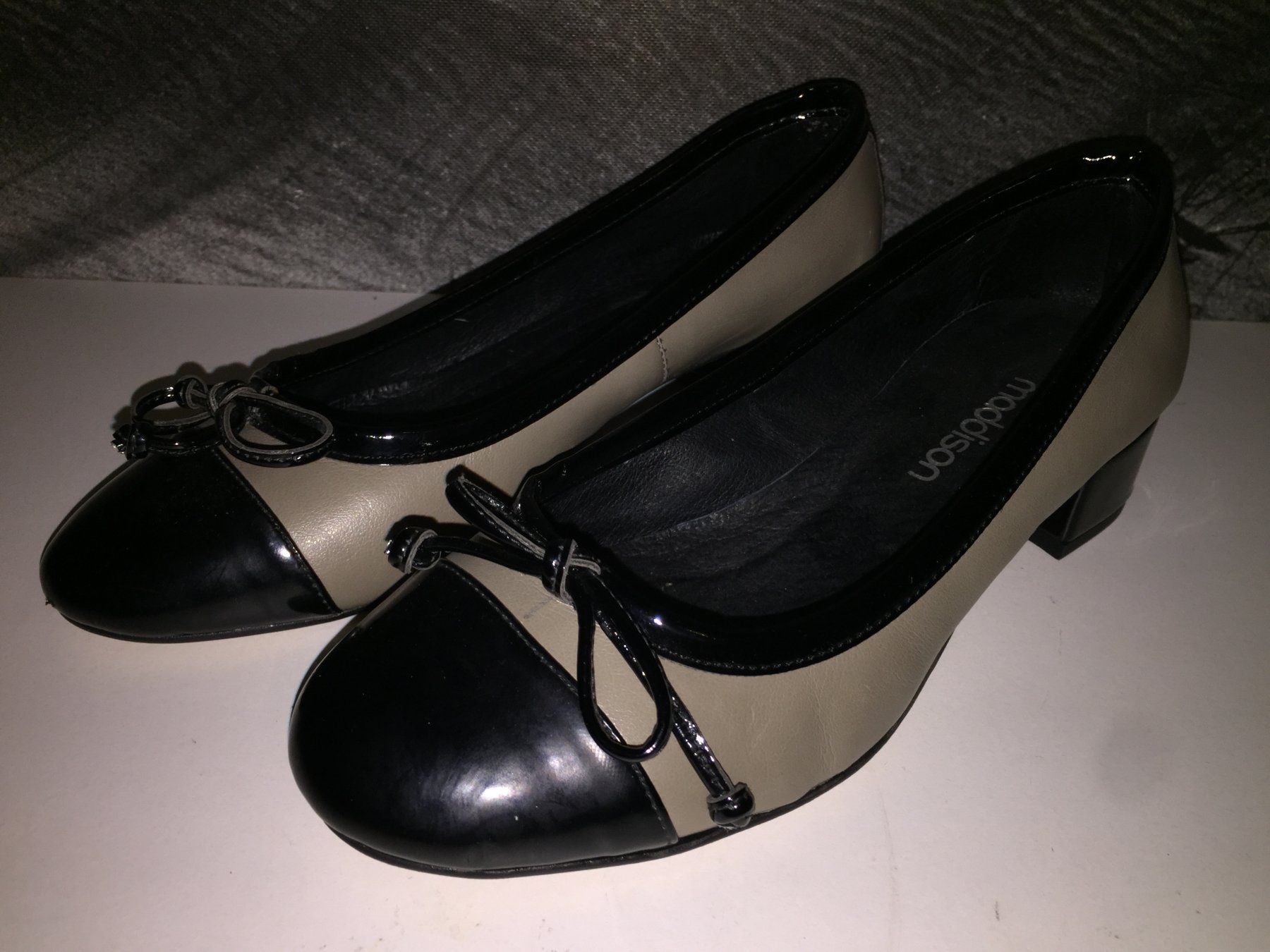 Maddison Scarpe da donna: MADDISON Chaussures / Schuhe pointure / Nummer 36 – Usato da Cossonay-ville venduto da Super-Price-Quality