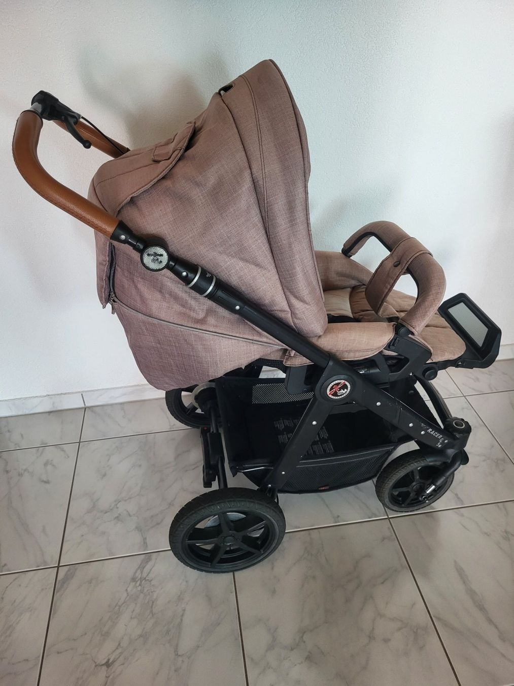 Hartan Carrozzine: Hartan Kinderwagen – Usato da Baar venduto da Xmau 3