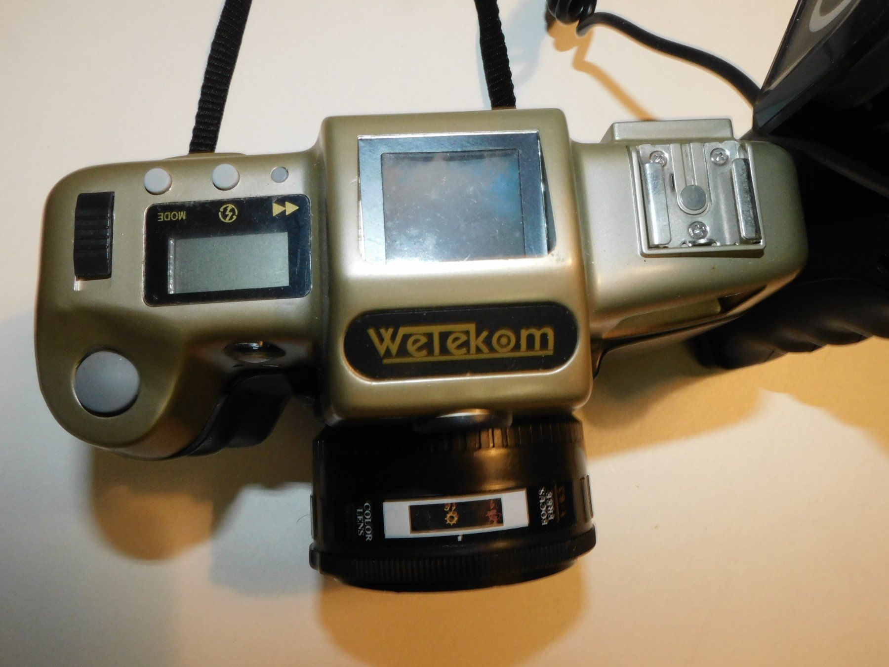 Kamera: Kamera Welekom mit Blitz und 50mm Objektiv – Gebraucht aus Sursee von 76 7