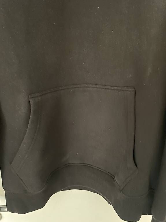 Maglioni & Felpe: ARTM Premium Hoodie  Black size Medium – Usato da Ponte Tresa venduto da coc_nnf5 1
