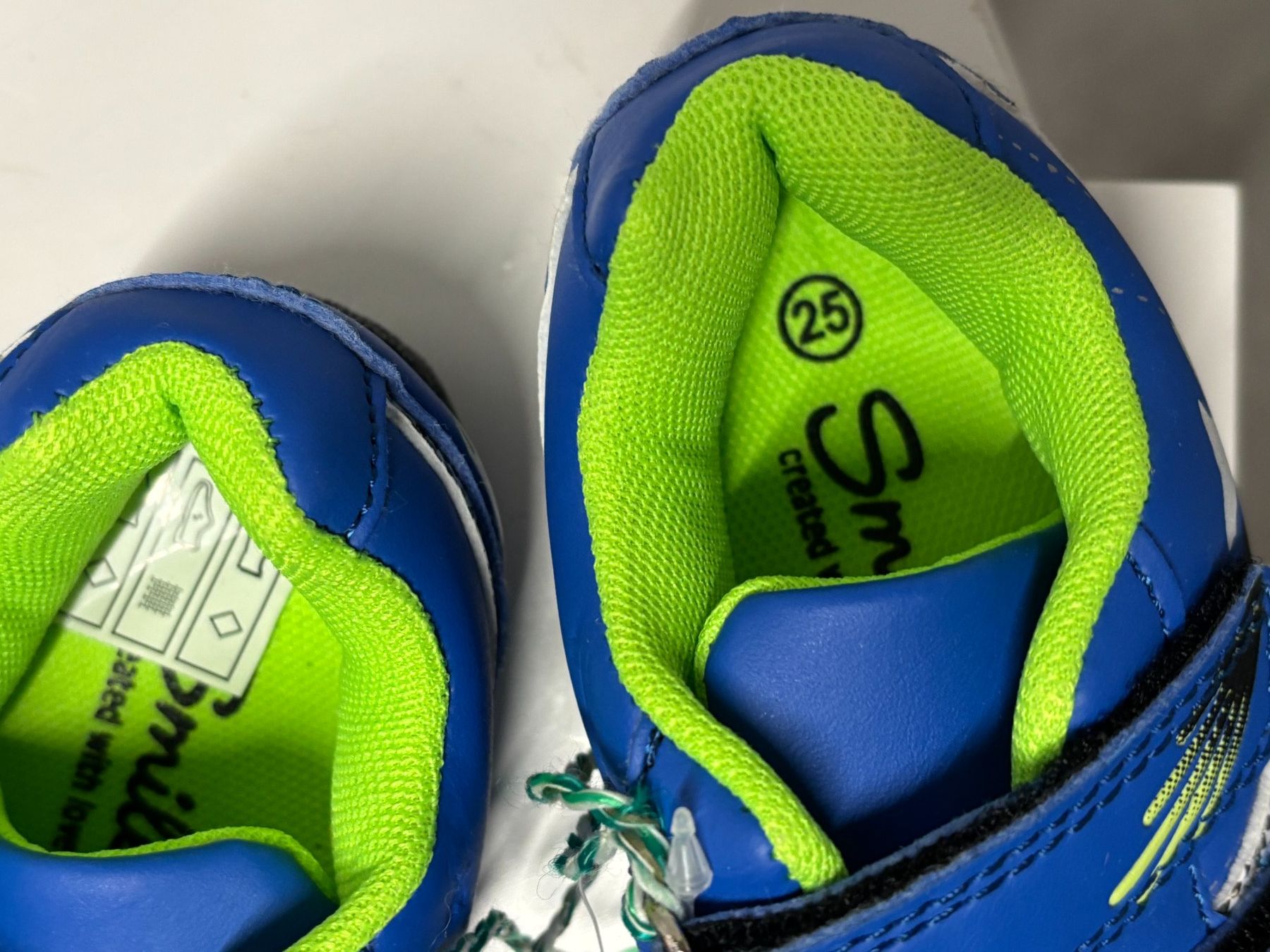 Scarpe per ragazzi: Basket taille 25 neuf – Nuovo (secondo la descrizione) da Salvenach venduto da gwenwywar 1
