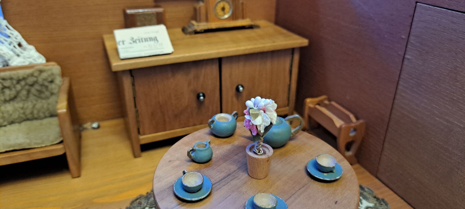 Case e mobili per bambole: alte Puppenstube mit Zubehör – Usato da Urdorf venduto da Canyamel1 2