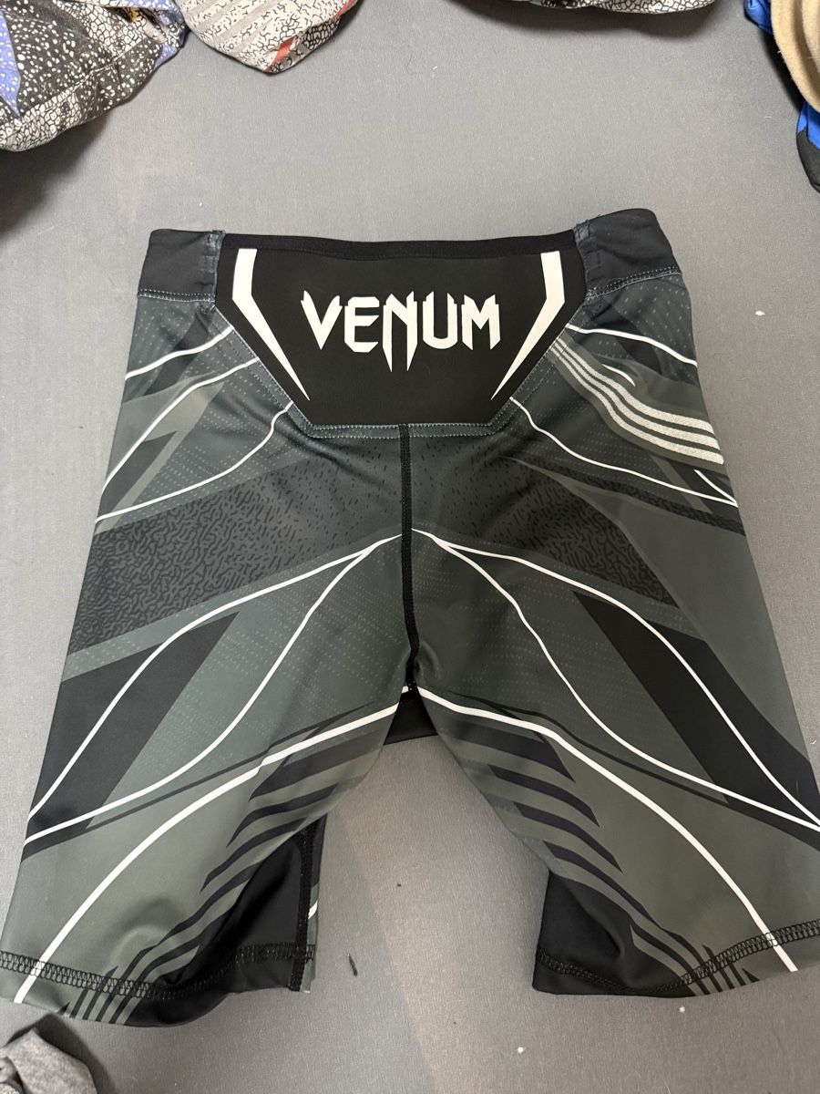 Venum Pantaloni: MMA Shorts - Venum – Nuovo (secondo la descrizione) da Bern venduto da pat_g5v7 1