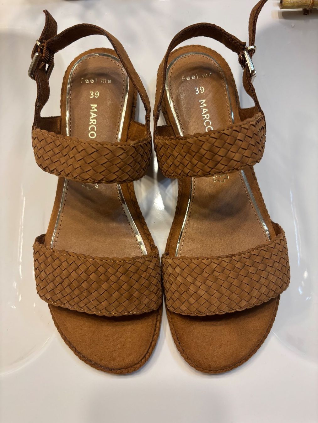 Scarpe da donna: Sandales beige en cuir – Usato da Dully venduto da IrinaA21