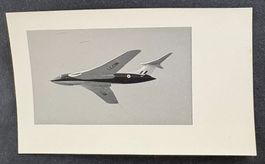 ALTES ARMEE FLUGZEUG