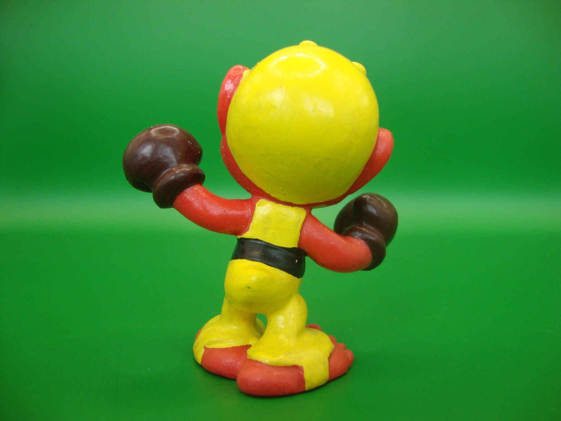 Bullyland Figuren: GELBER SNIK BOXER BULLY 1975 5,5CM – Gebraucht aus Basel von pink2010 1