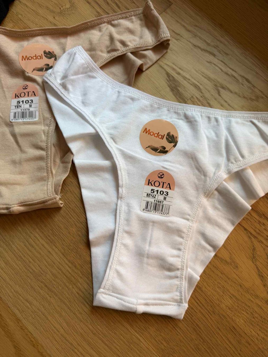 Unterwäsche: Kota Bikini Slips, Grösse M, Neu, 3er Pack 47%Modal – Neu und originalverpackt aus Riehen von edu_92w7 9