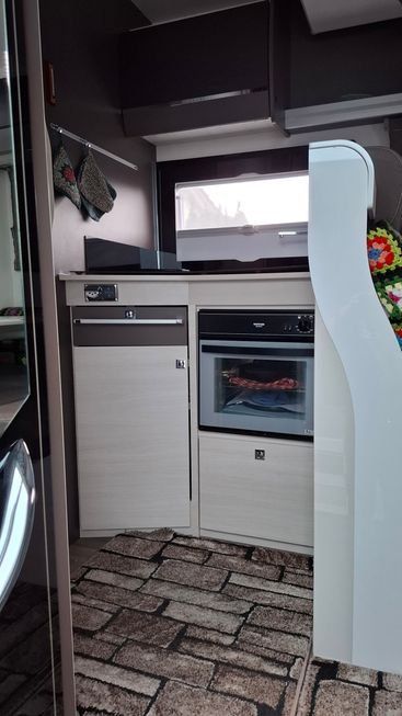 Chausson Camping Fahrzeuge: Wohnmobil Chausson 718 XLB – Gebraucht aus Lengnau BE von Truemps 2