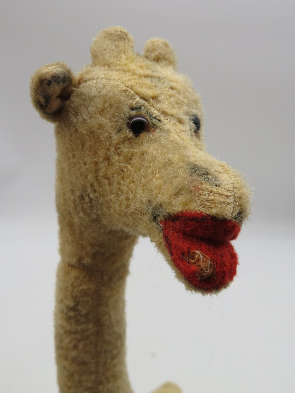 Giocattoli: Vintage Stofftier-Duo Löwe & Giraffe – Usato da Reinach BL venduto da WBZ-Flohmarkt 9