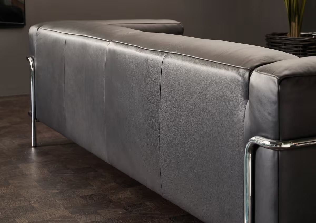 Johann Jakob Sofas: Design Leder Sofa Sessel Hocker – Gebraucht aus Alosen von mangan 7