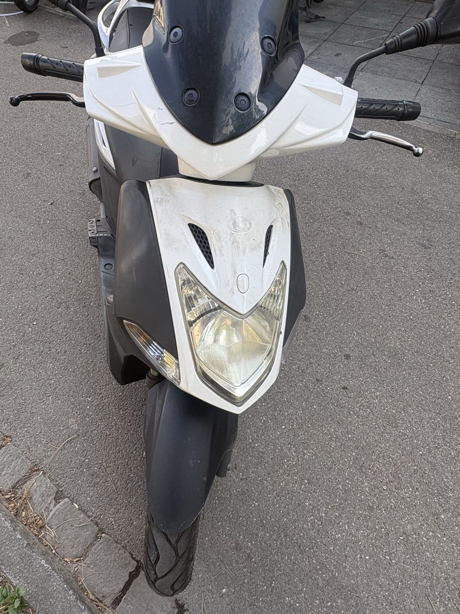 Kymco Scooters: Kymco Agility 125 – D'occasion à Basel par Rikardo_1979 2