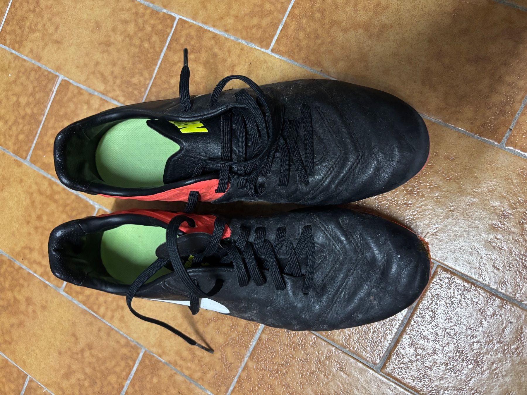 Nike Scarpe da uomo: Fussball Schuhe, Tiempo – Usato da ZOLLIKON venduto da FamilleArleti