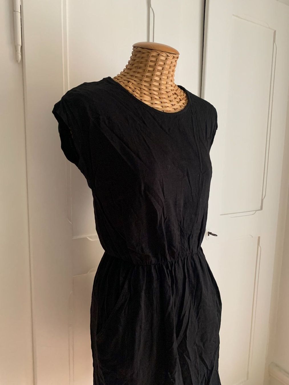 H&M Kleider: Kleidchen schwarz - XS – Gebraucht aus Zürich von Diazaio 1