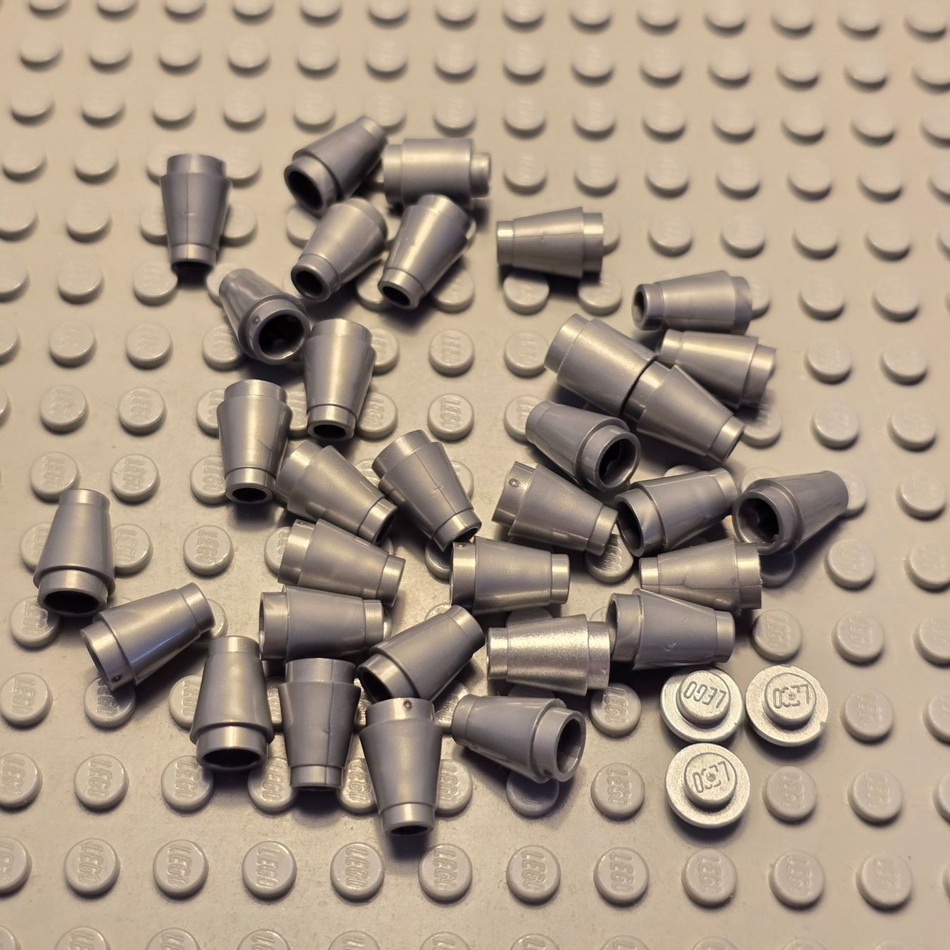Lego Kit di costruzioni: Lego 35x kleine Teile – Usato da Basel venduto da Swi-7621