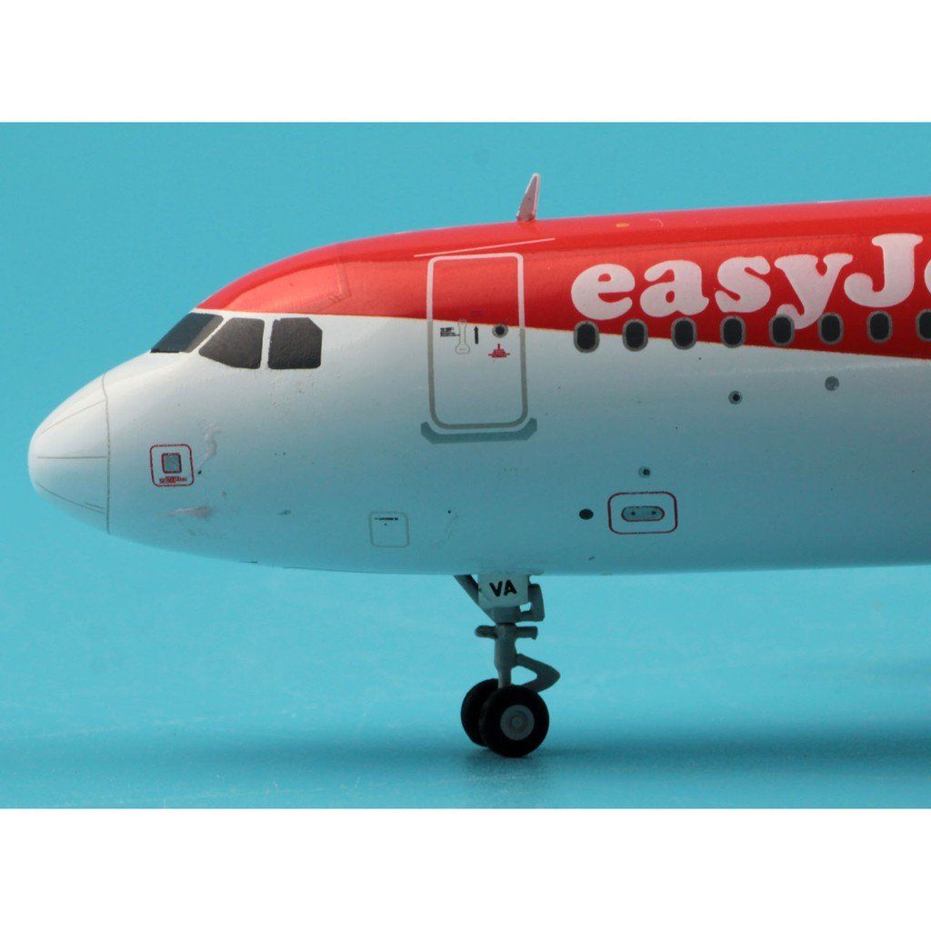 Easyjet Kit di modellismo & Modellini statici: A320 EASYJET - Austria – Nuovo e nell'imballaggio originale da Morges venduto da iljamuromez
