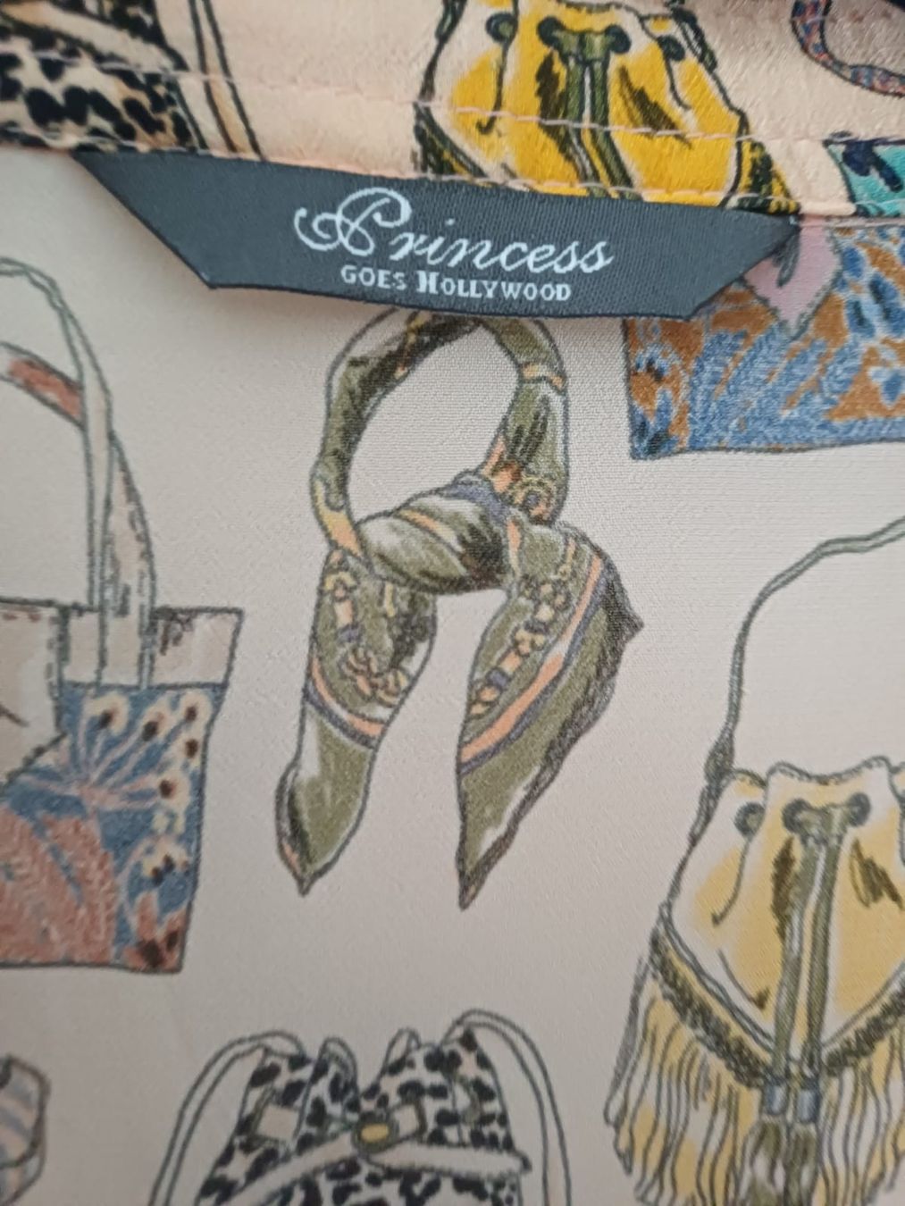 Princess goes hollywood Camicette: Blouse Princesse goes Hollywood  – Nuovo (secondo la descrizione) da Collonges venduto da cam_72xf 3