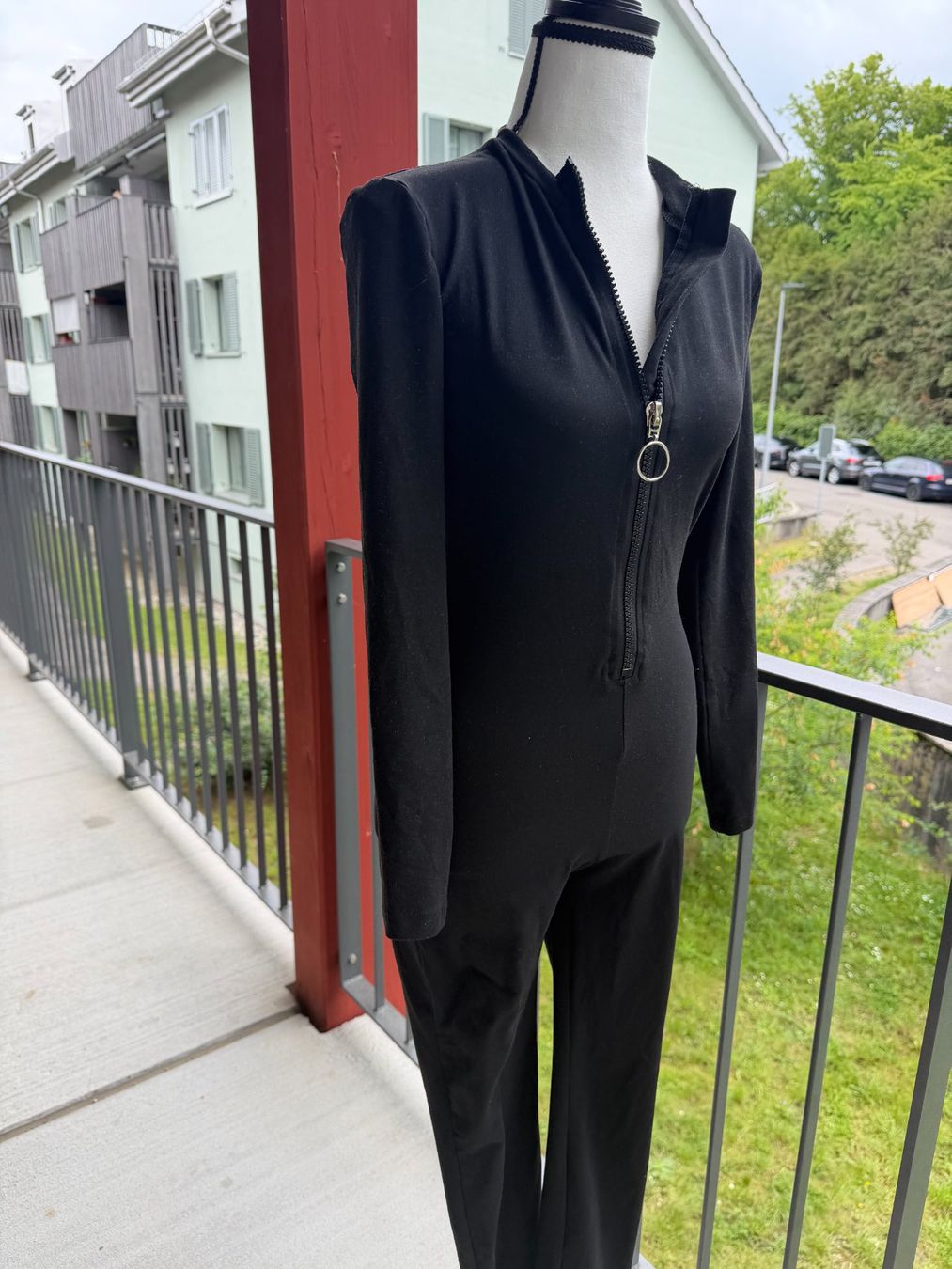 Tute: Schwarzer Jumpsuit , Grösse XS – Usato da Riehen venduto da ann_76jw 2