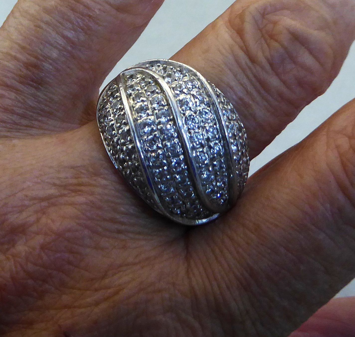 Bagues: Ring 925 Silber mit synthetischen Steinchen – D'occasion à Muri AG par Lineli2020