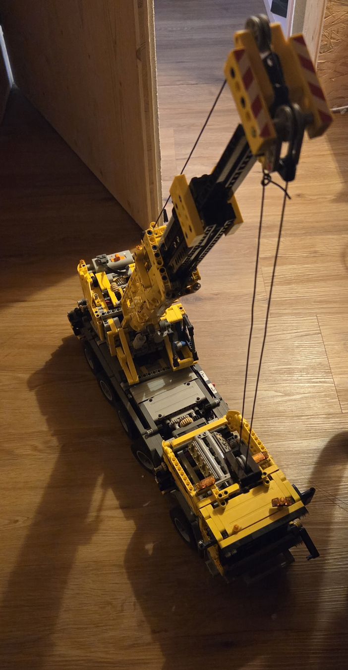 Lego Spielzeuge: Lego Technic Autokran 42009 – Gebraucht aus bennau von Nibue93 4