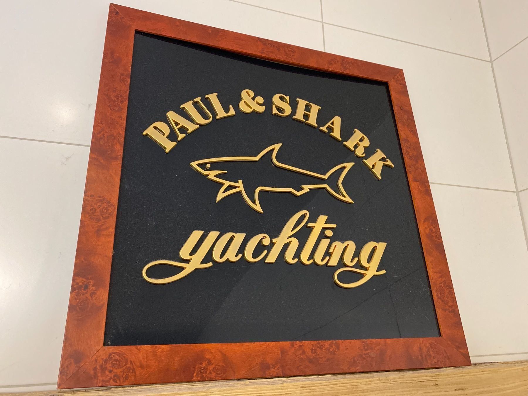 Insegne: Paul & Shark – Usato da Murten venduto da Defender10