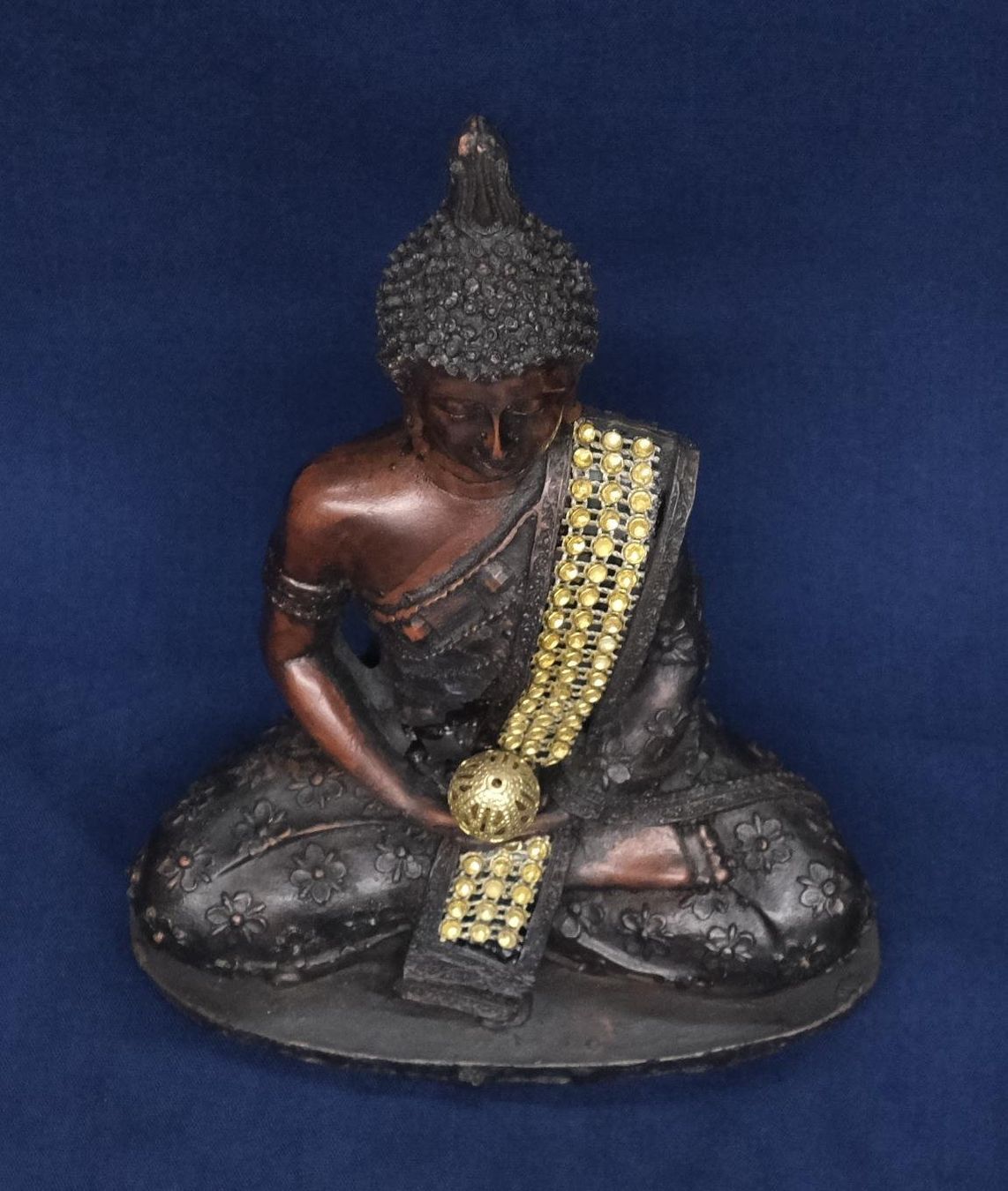 Sculture & Statue: Buddha in Meditation, filigran verziert – Nuovo (secondo la descrizione) da Zürich venduto da Masala-Oase 1