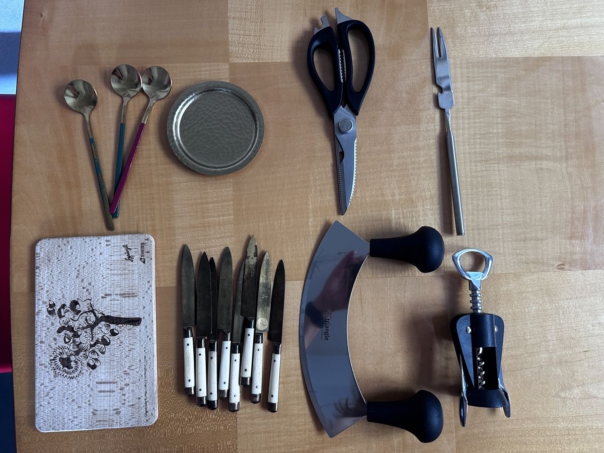 Elettrodomestici da cucina: Diverse Küchenutensilien  – Usato da Zürich venduto da Misus.Flohmi
