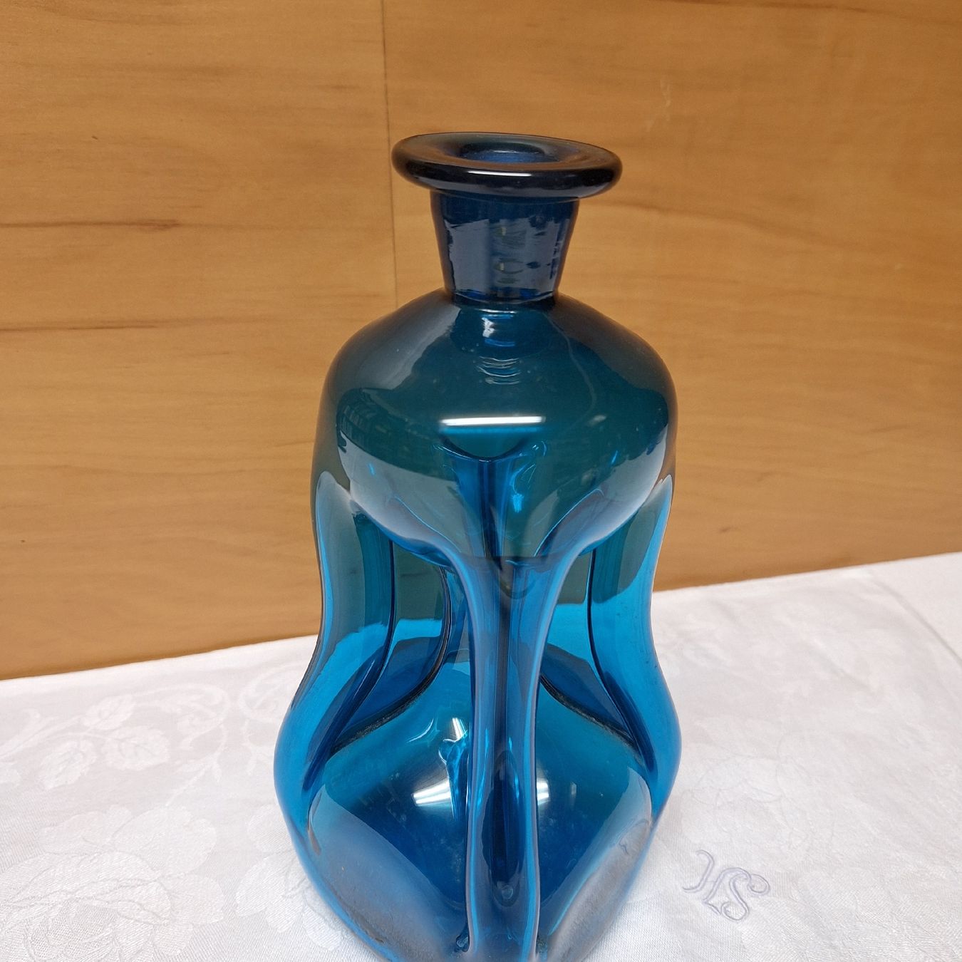 Bottiglie: Schöne Gluckerflasche in hübschem Blauton – Usato da Winterthur venduto da Goldpipau 4