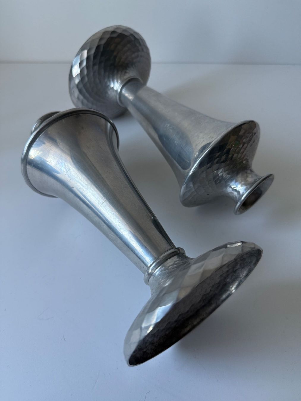 Vasen & Gefässe: Seltene Blumenvasen aus Aluminium – Gebraucht aus Zwingen von moje1 4