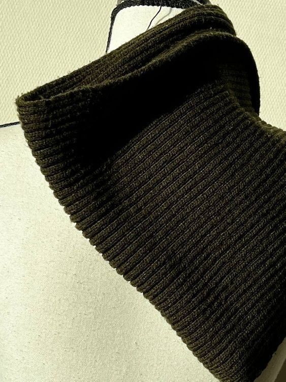 Foulard & Sciarpe: Trendiger schal in Olivgrün – Usato da Riehen venduto da ann_76jw 5