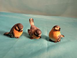 Drei Kohlmeisen, Vögel, Kunstharz, L: 6 bis 7cm