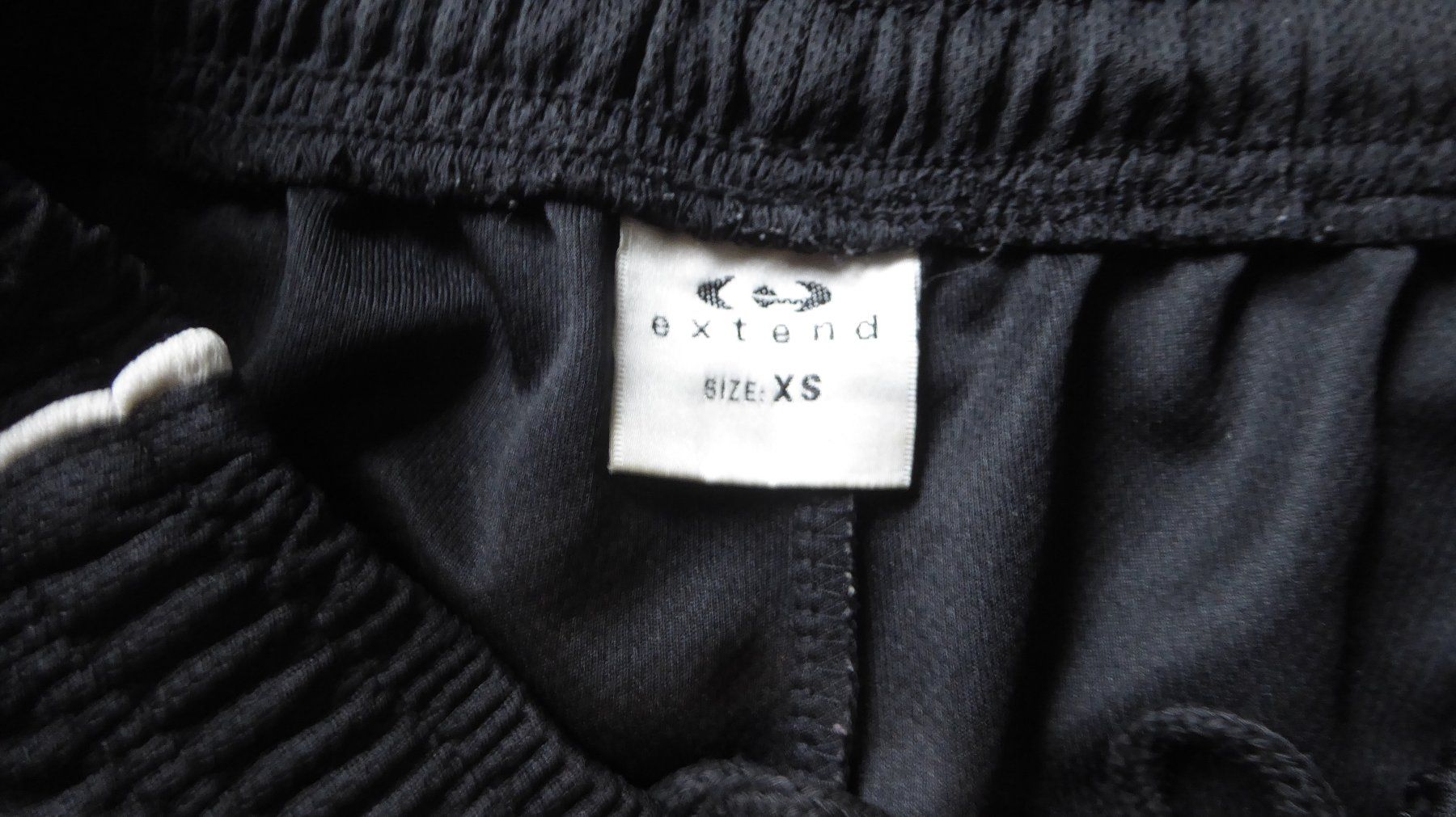 Hosen: Kurze Sport Hose  Gr S exend – Gebraucht aus Sargans von Benziner 2