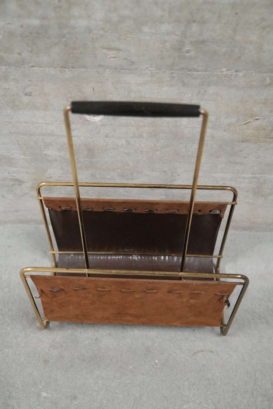 Altro per la casa: Vintage Zeitungsständer – Usato da Densbüren venduto da Taodiver 1
