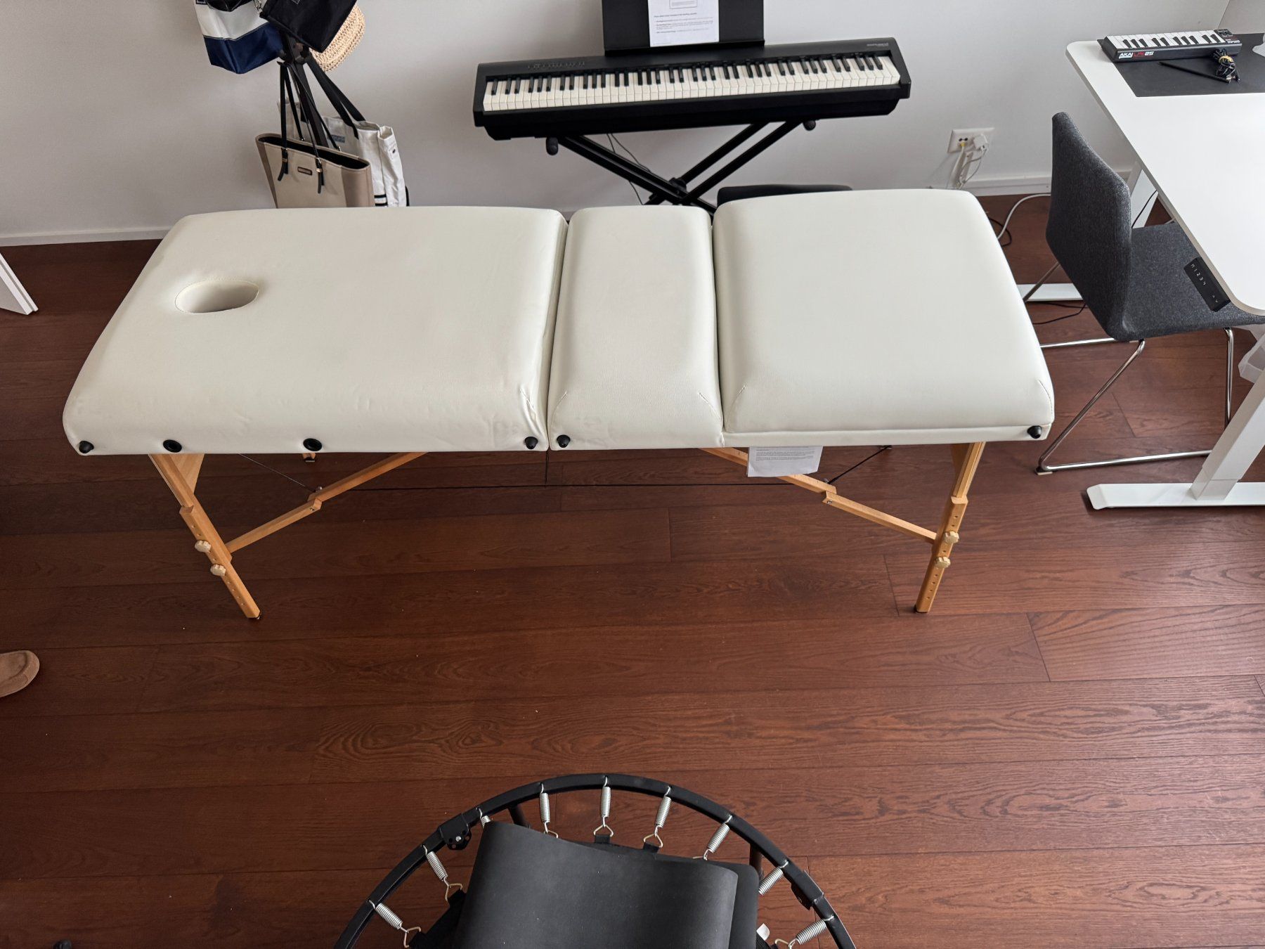 Dispositivi per massaggi: TecTake 3-Zonen Massageliege / Massagetisch klappbar – Usato da Dänikon ZH venduto da are_fz7m