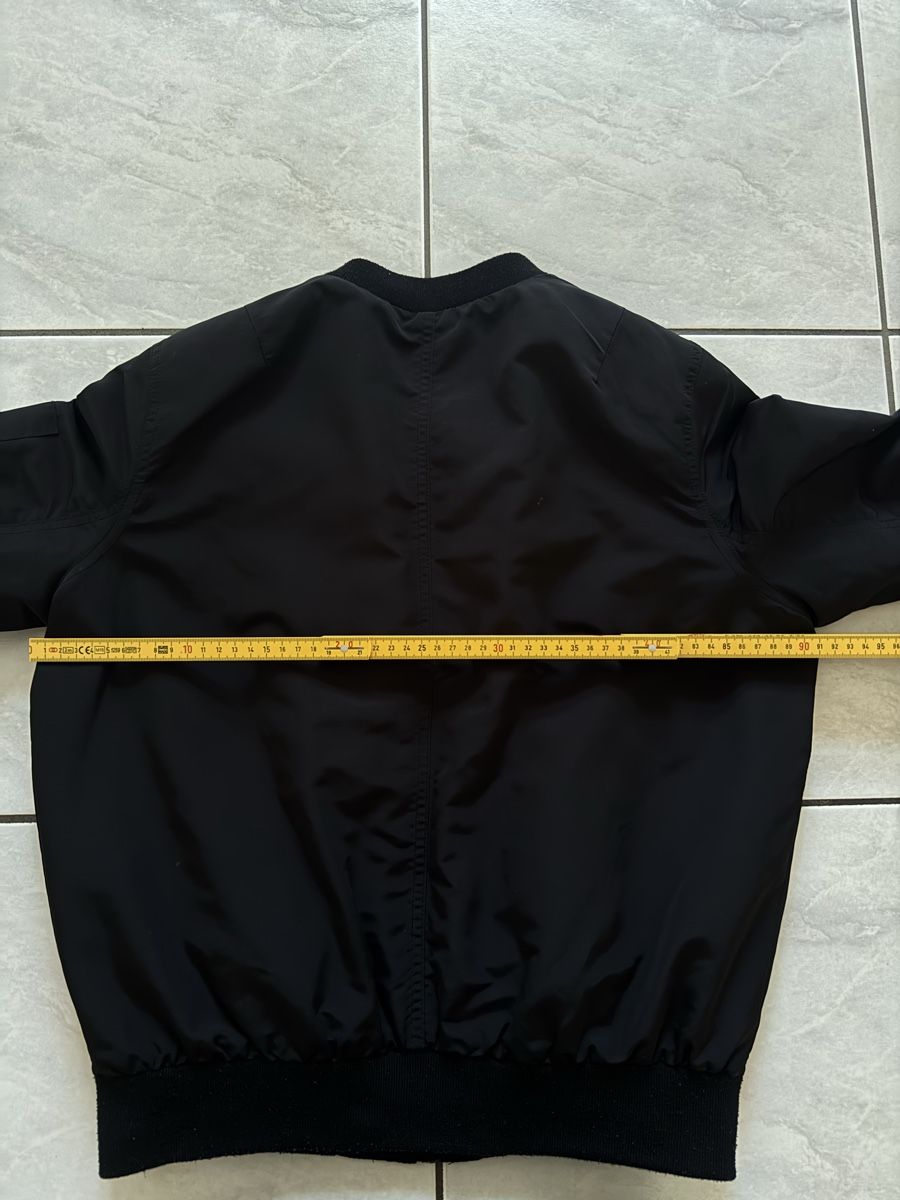 Stradivarius Giacche: Schwarze Stradivarius Bomber Jacke – Usato da Hergiswil NW venduto da kaufe_bei_kaufmann 4
