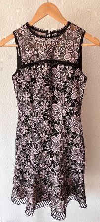 Kleid von Review, Grösse 8 (S)