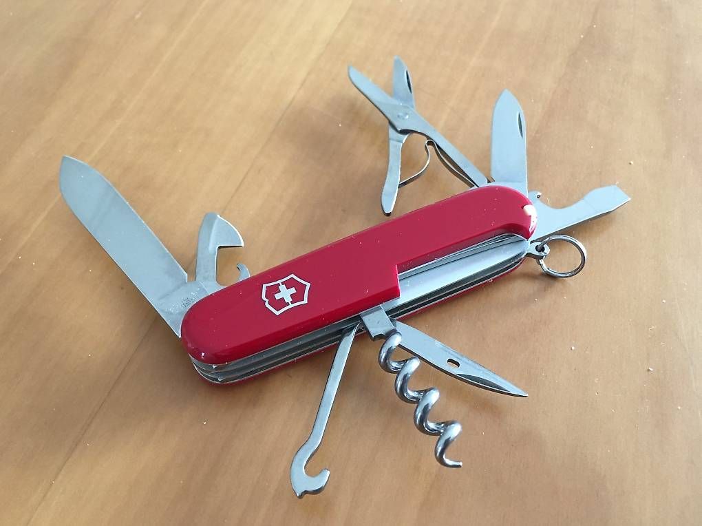 Coltelli tascabile: Original Victorinox Offiziersmesser – Usato da Zürich venduto da Ro80