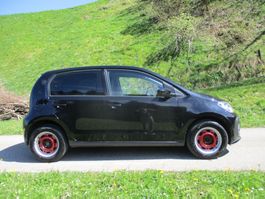 VW UP TSI 90 PS / DAB+ / Rückfahrkamera / Klimaautomatik