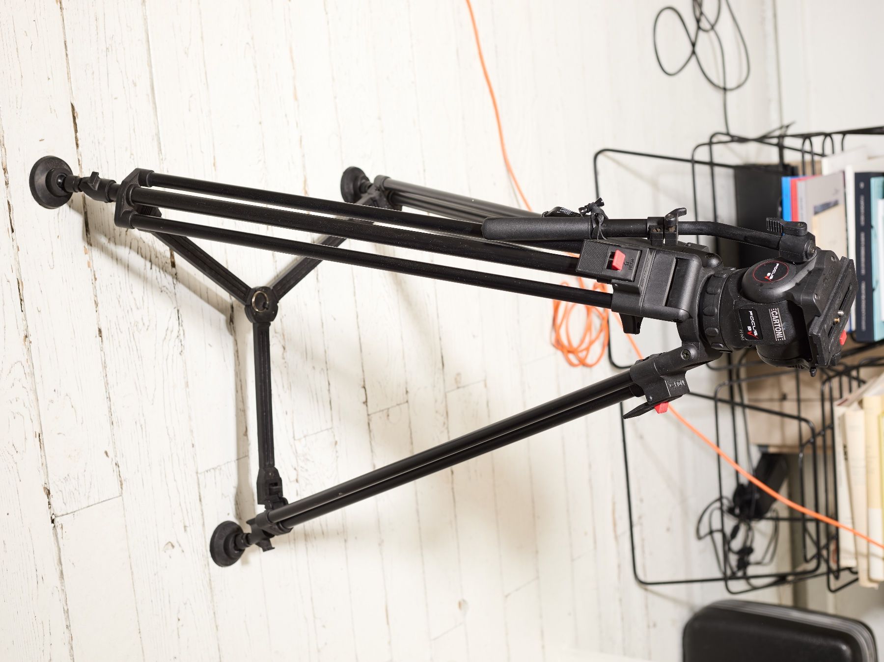 Treppiedi & Teste: Cartoni Focus 8 Fluid Head (75 mm) + Tripod System – Usato da Zürich venduto da Delarumba 1