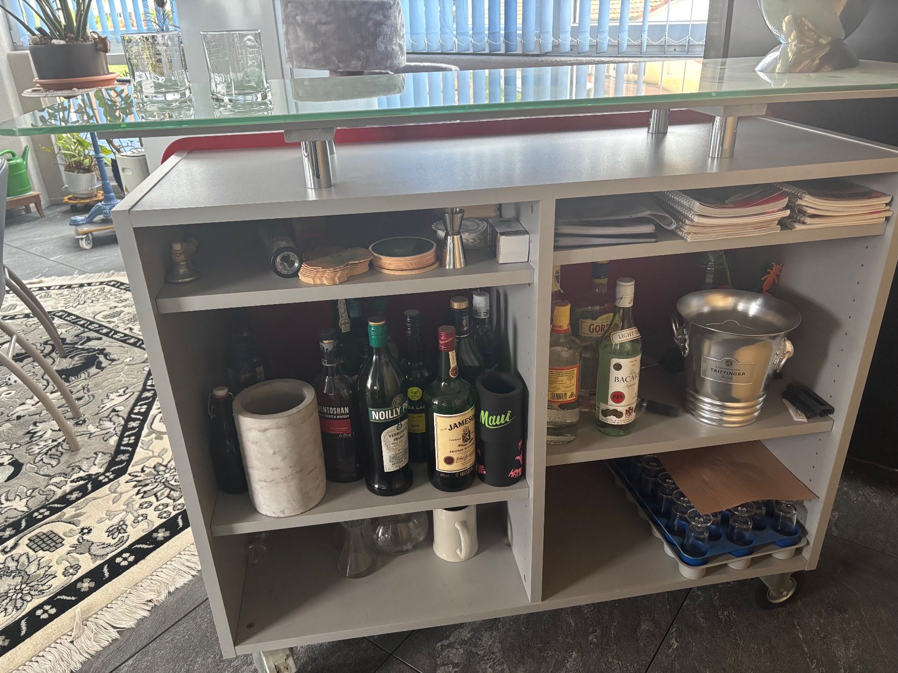 Ladenausstattungen & Messebau: Bar – Gebraucht aus Neuhausen von 45721 1