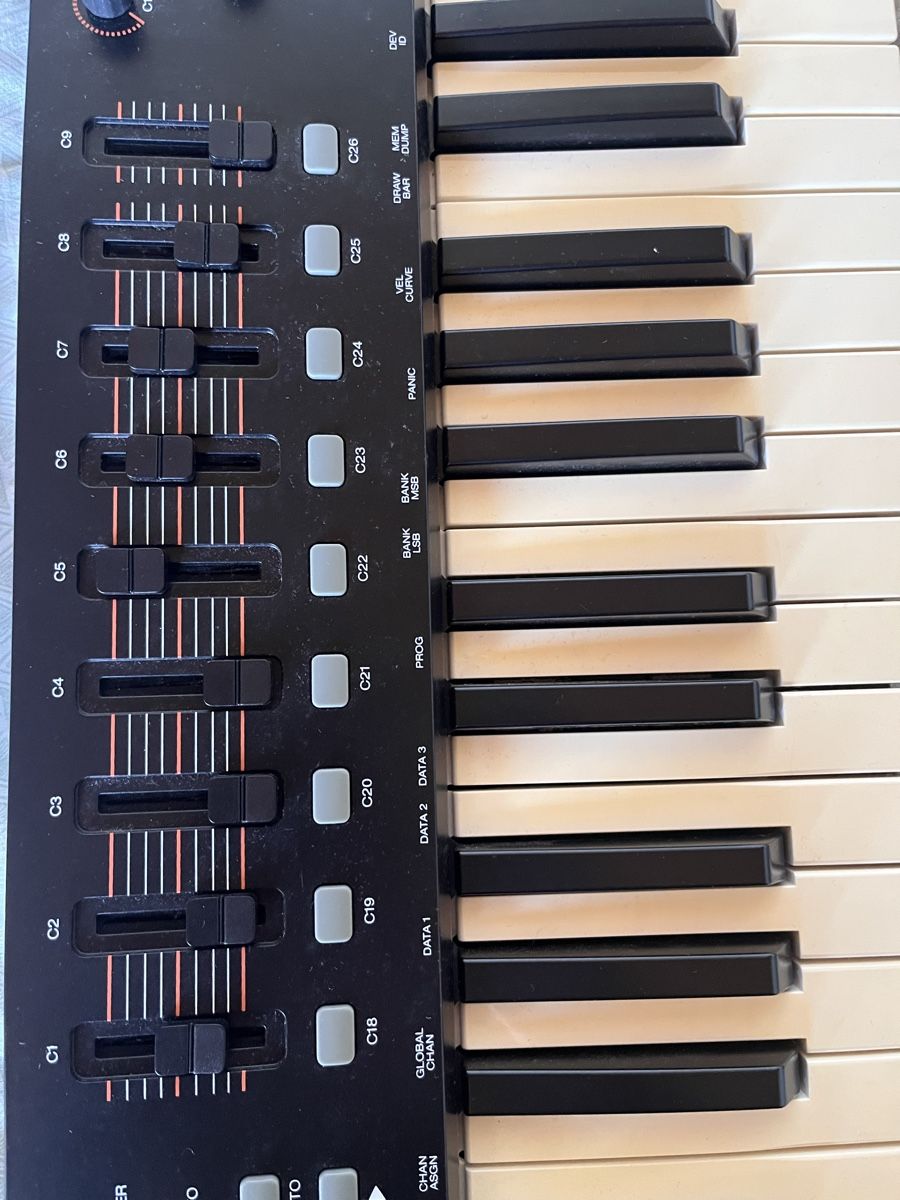 M-Audio Musikinstrumente: Clavier MIDI M-Audio Oxygen 49 – Gebraucht aus Lausanne von hen_p2mh 3
