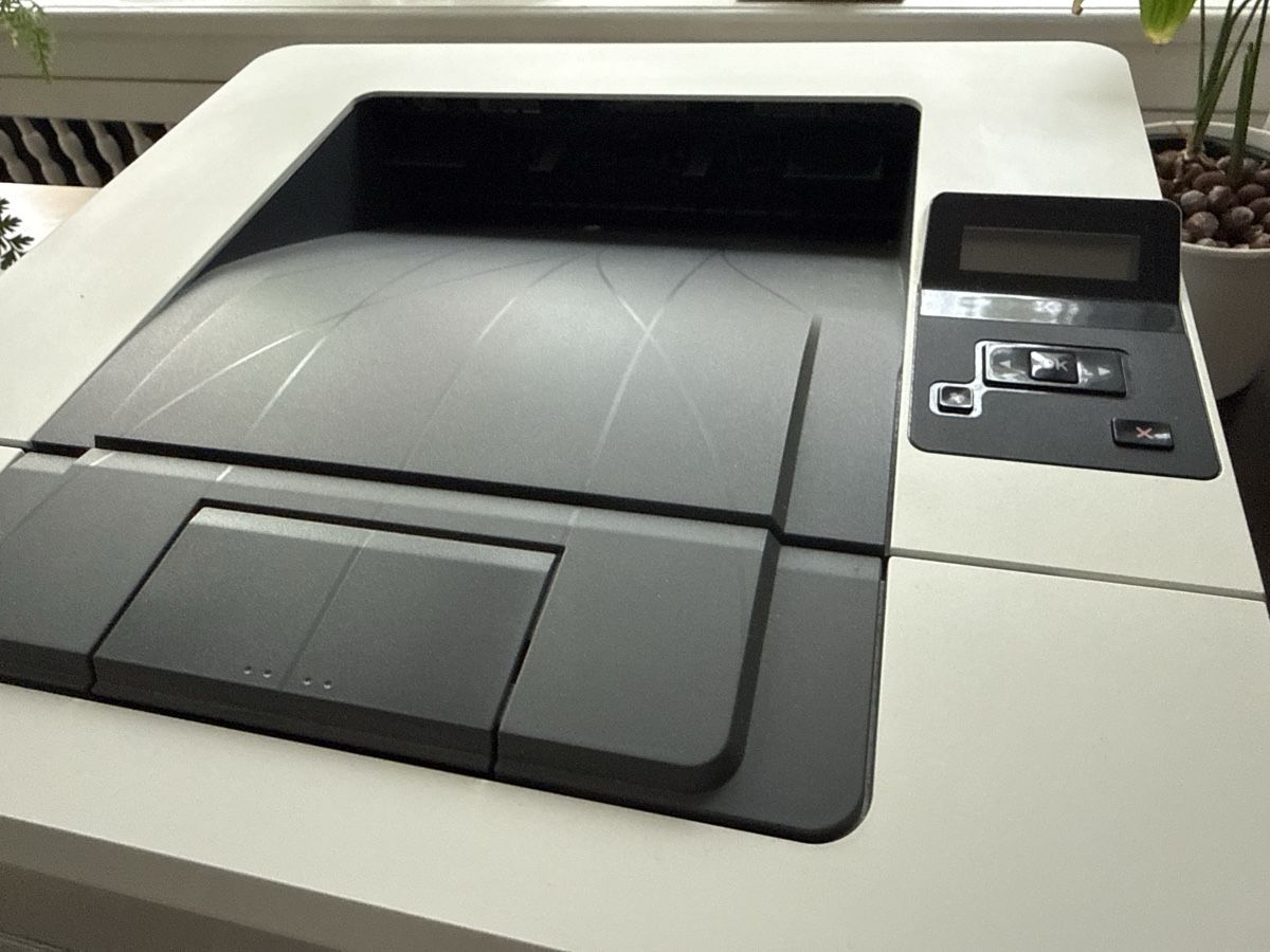 Hewlett Packard Stampanti: Laserjet Pro M402dne – Usato da Zürich venduto da Glila 6