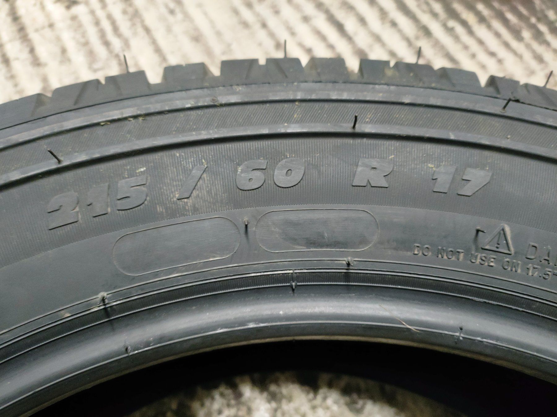 Michelin Pneumatici & Ruote complete: Pneu – Usato da Turbenthal venduto da lad_929x 2