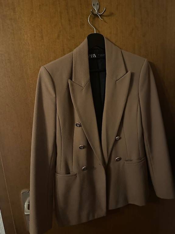 Jacken: Blazer chaud Zara  Beige  Taille S – Gebraucht aus Crans-Montana von van_x72p