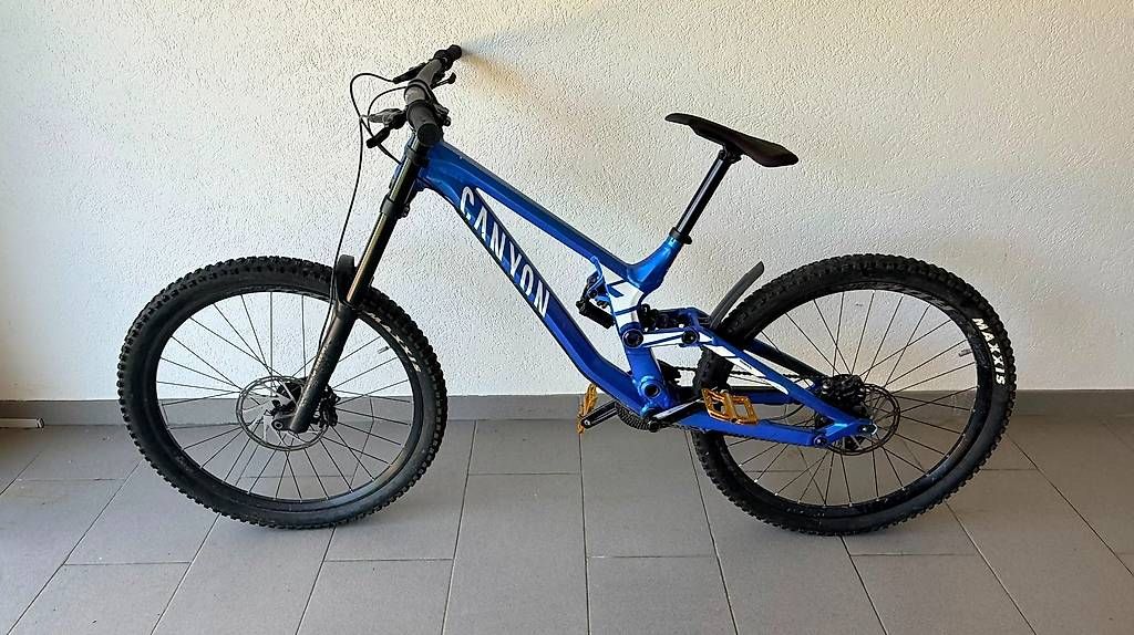 Canyon Biciclette: Canyon DH-freeride bike – Usato da Arzier venduto da dan_k82y 3