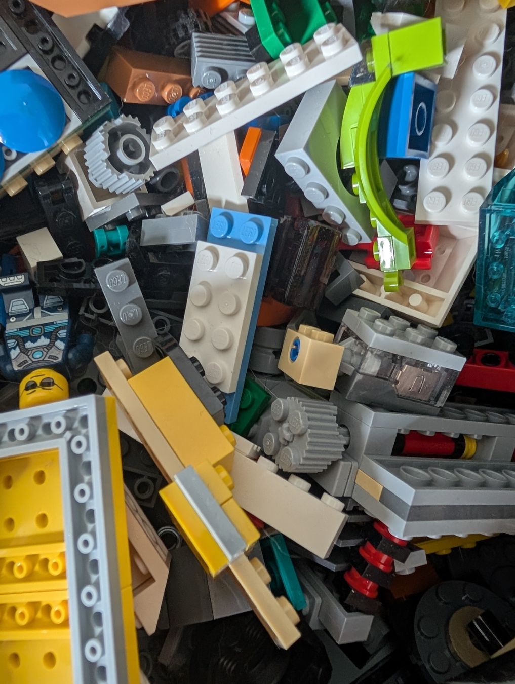 Lego Jeux de construction: Legobox Einzelteile – D'occasion à Gebenstorf par fa1zz 2