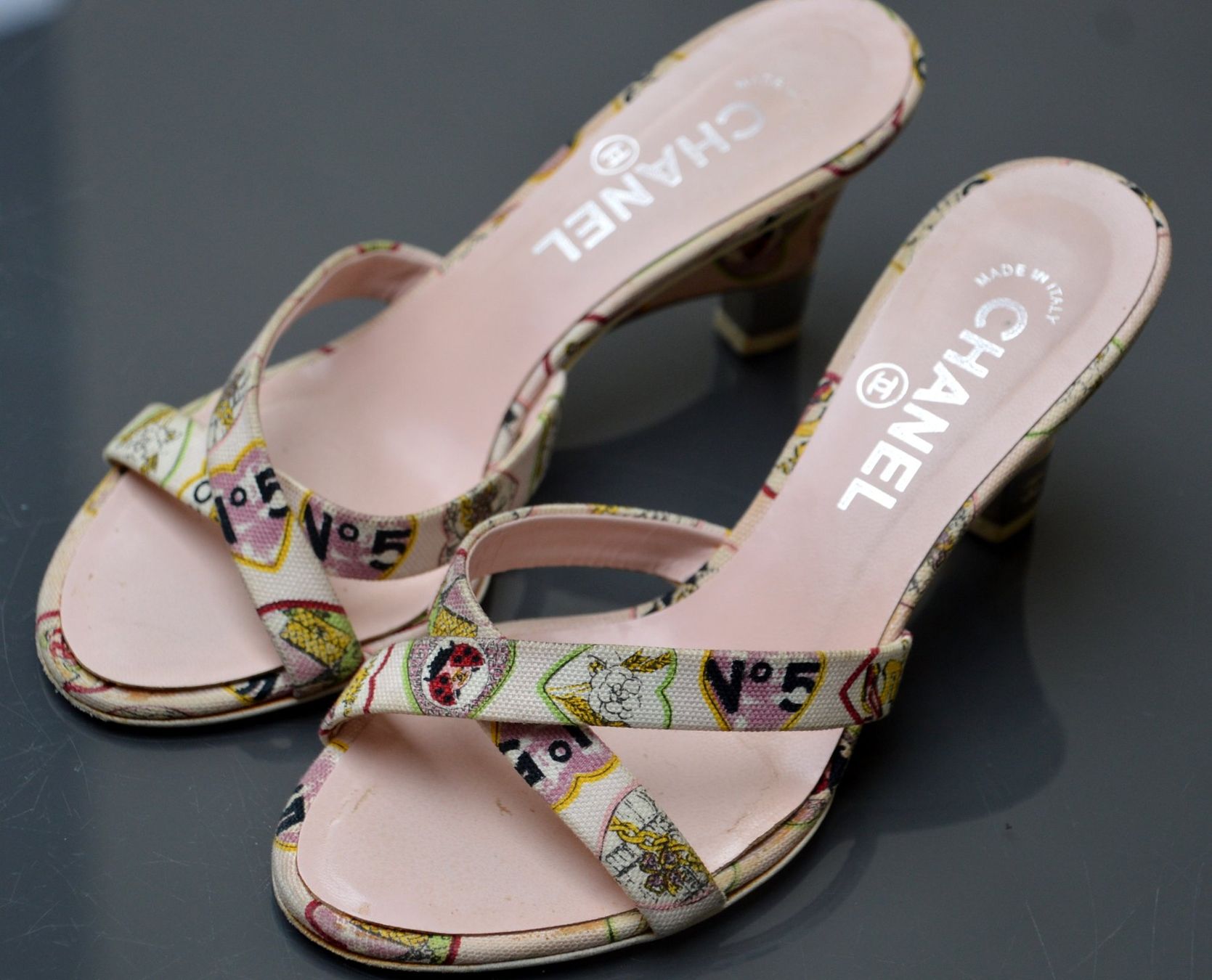 Chanel Scarpe da donna: Sandalen Chanel sandales .36 – Usato da Collonges venduto da Auganien