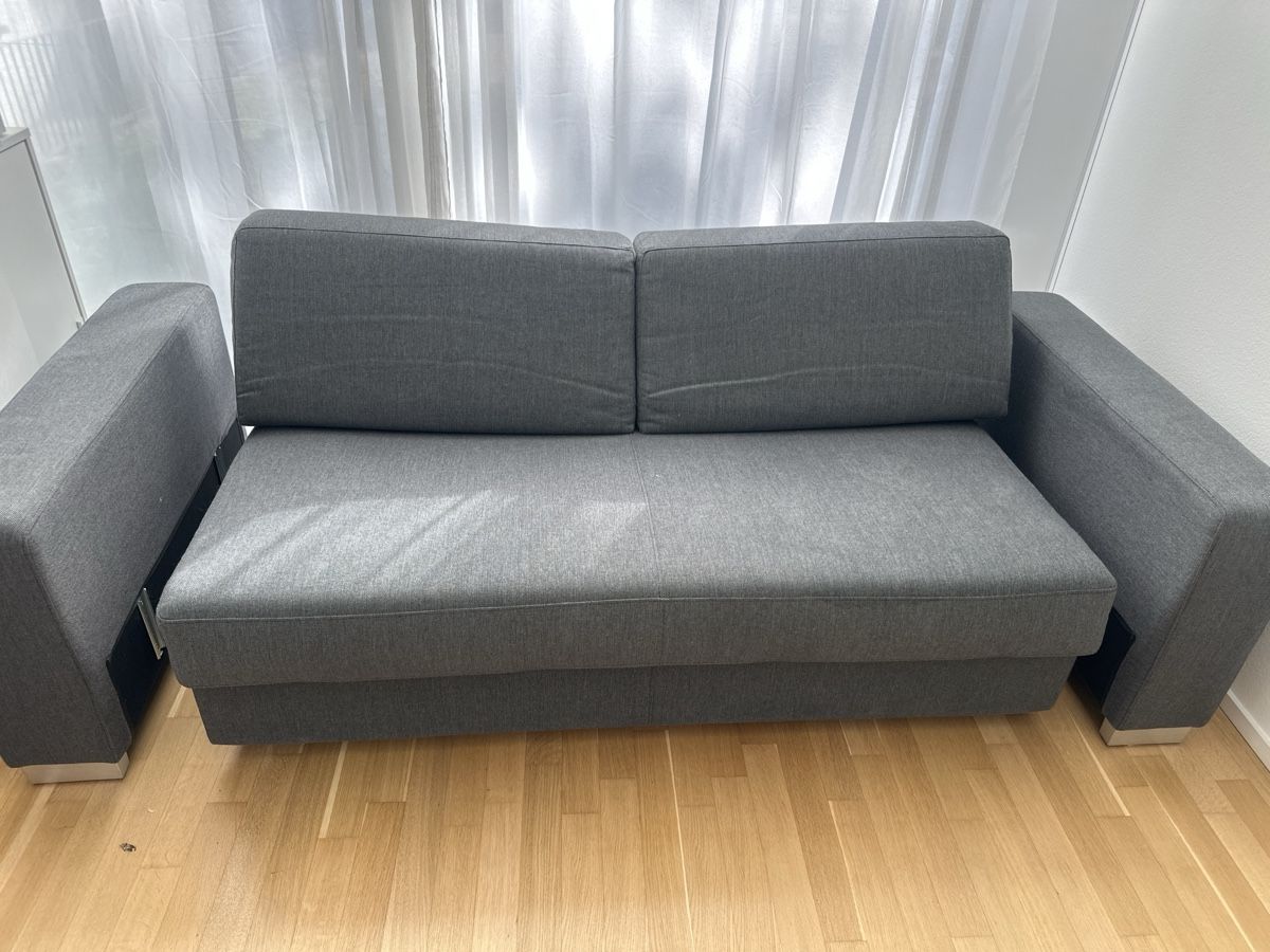 Divani: Sofa bed grey fabric, very good condition – Usato da Allschwil venduto da MB4123 5