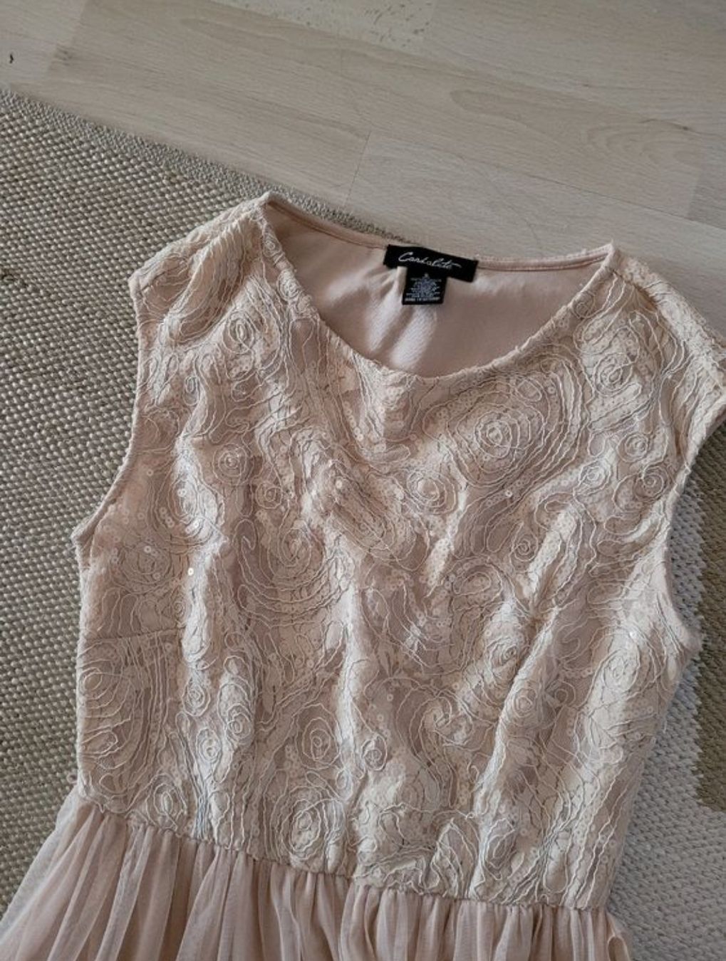 Robes: wunderschönes Kleid gr. S – D'occasion à Inwil par Flower2325