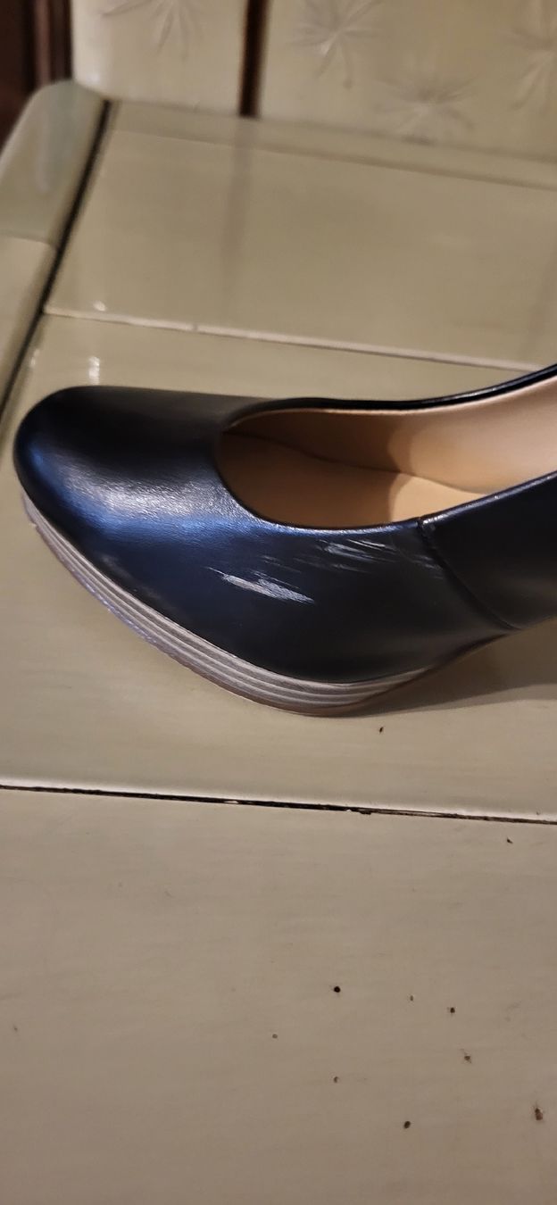 Damenschuhe: Schwarze Pumps – Gebraucht aus Dürrenäsch von Noana1108 2
