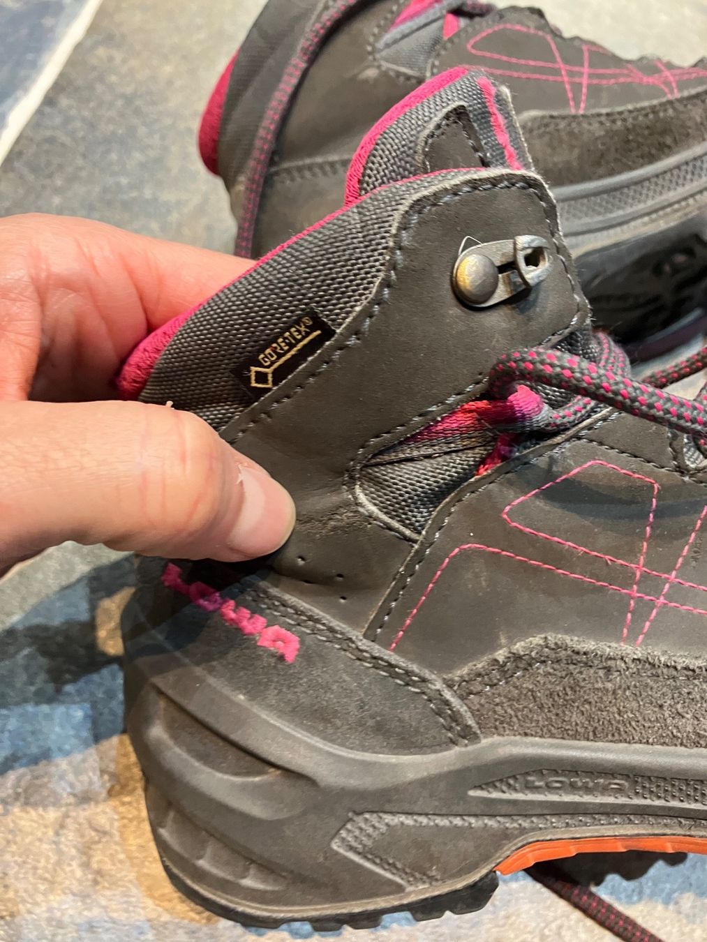 Lowa Scarpe per ragazzi: Lowa trekkingschuhe 31 – Usato da Epesses venduto da moss_r 6